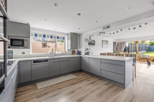 Photo 16- click for photo gallery